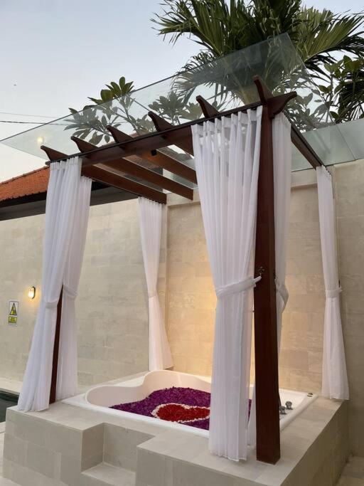 Villa Akmali Umalas 2Br With Private Pool & Jacuzzi Canggu Extérieur photo