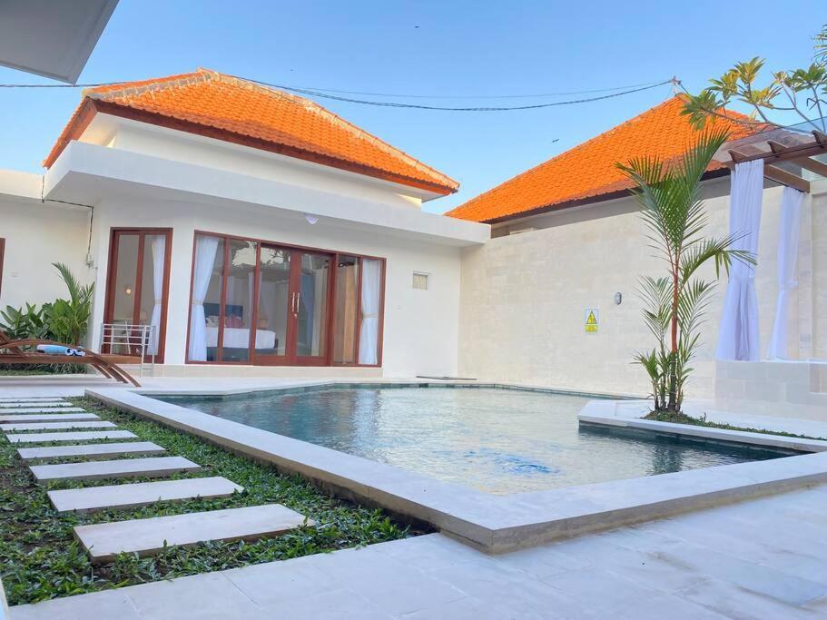 Villa Akmali Umalas 2Br With Private Pool & Jacuzzi Canggu Extérieur photo